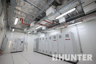 hunt middle east interior